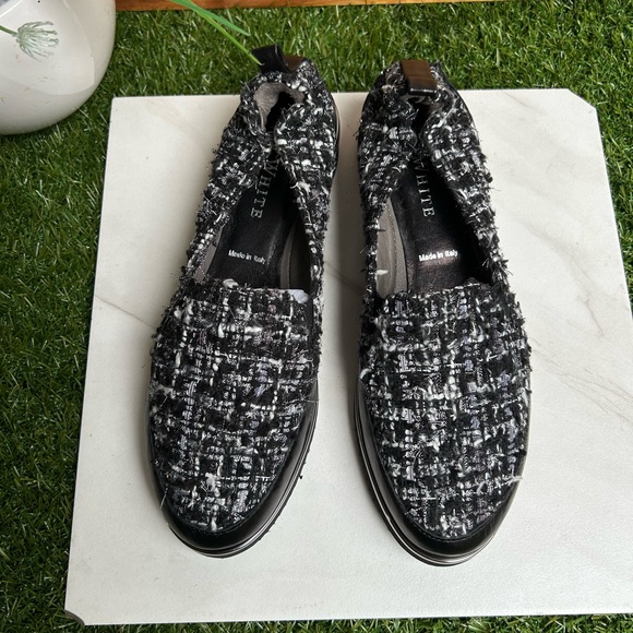Ron White Black/White Tweed Sha-Nell Slip-On
Loafers Size 37 fits US 6.5 - Picture 4 of 11